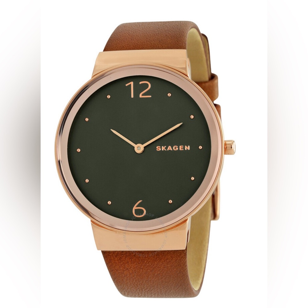 Gorgeous Women's Skagen Freja Rose Gold Leather Watch